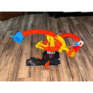 Hot Wheels City Pizza Slam Cobra Attack Playset